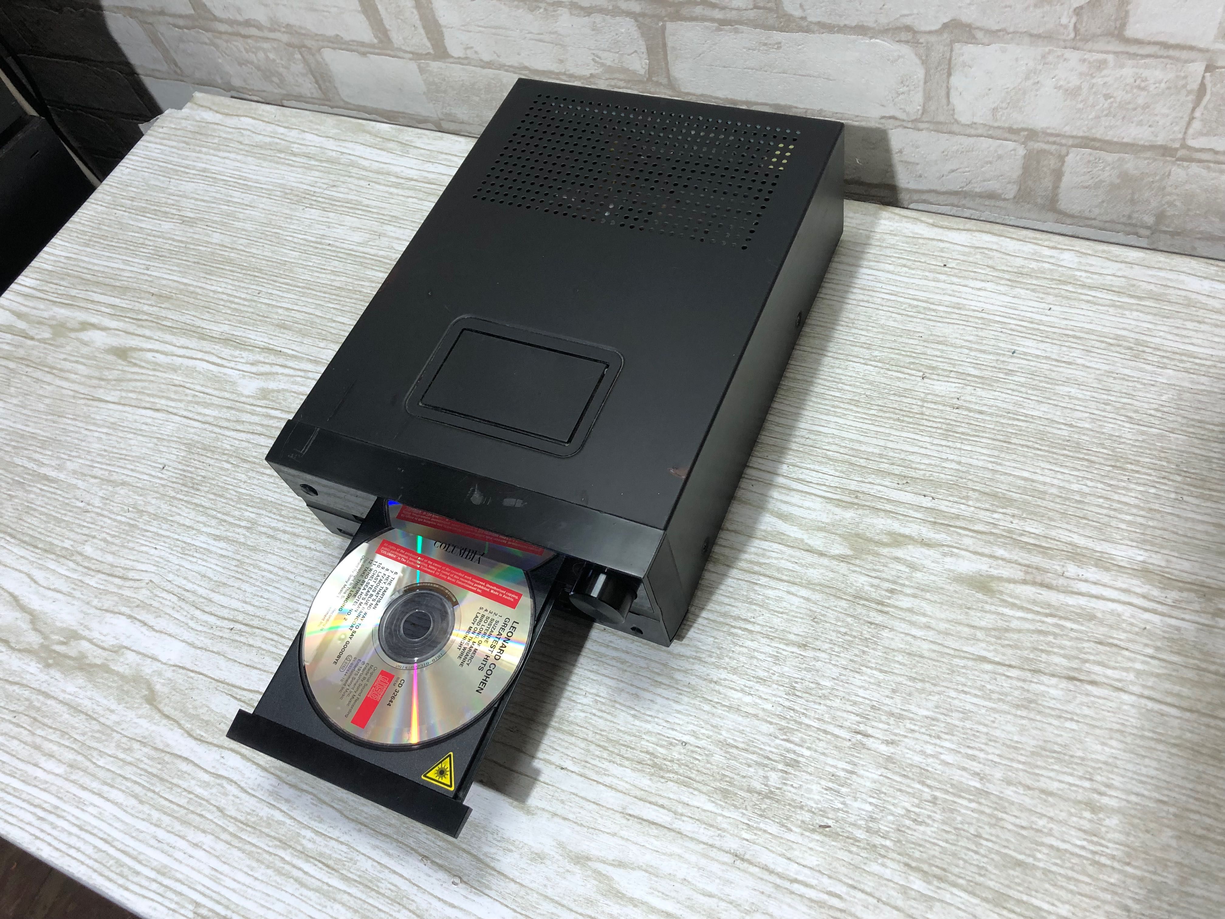 FM/CD/AUX ресивер/підсилювач Medion MD 83615 б/у USB. CD