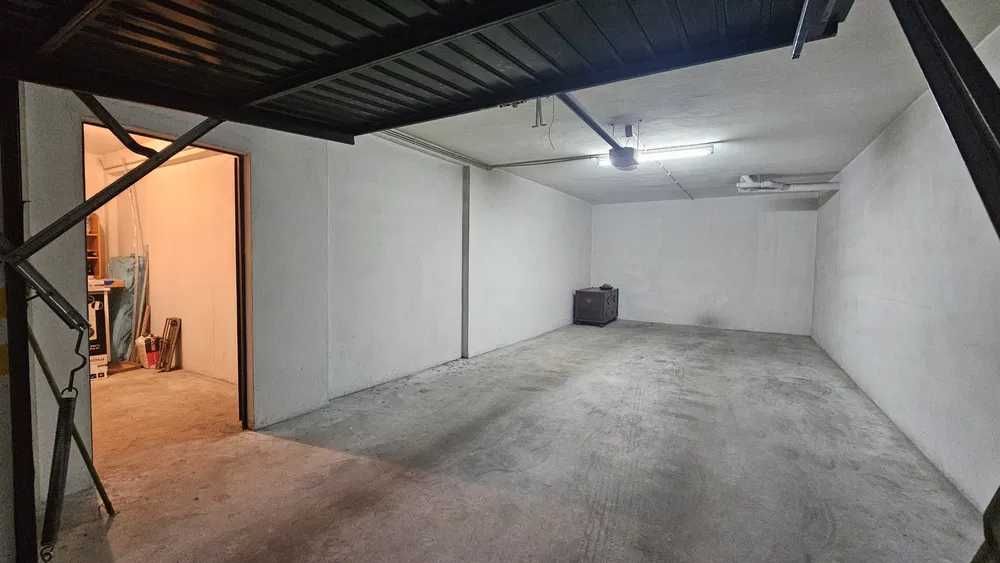 Garagem fechada 47 m2
