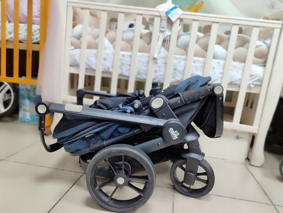 Продам коляску фирмы САМ