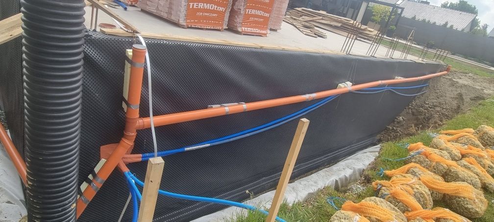 Ocieplanie fundamentów hydroizolacje izolację, drenaż, odwodnienia