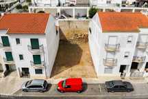 Lote de Terreno no centro de Sobral de Monte Agraço