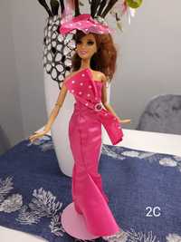 Suknia dla Barbie