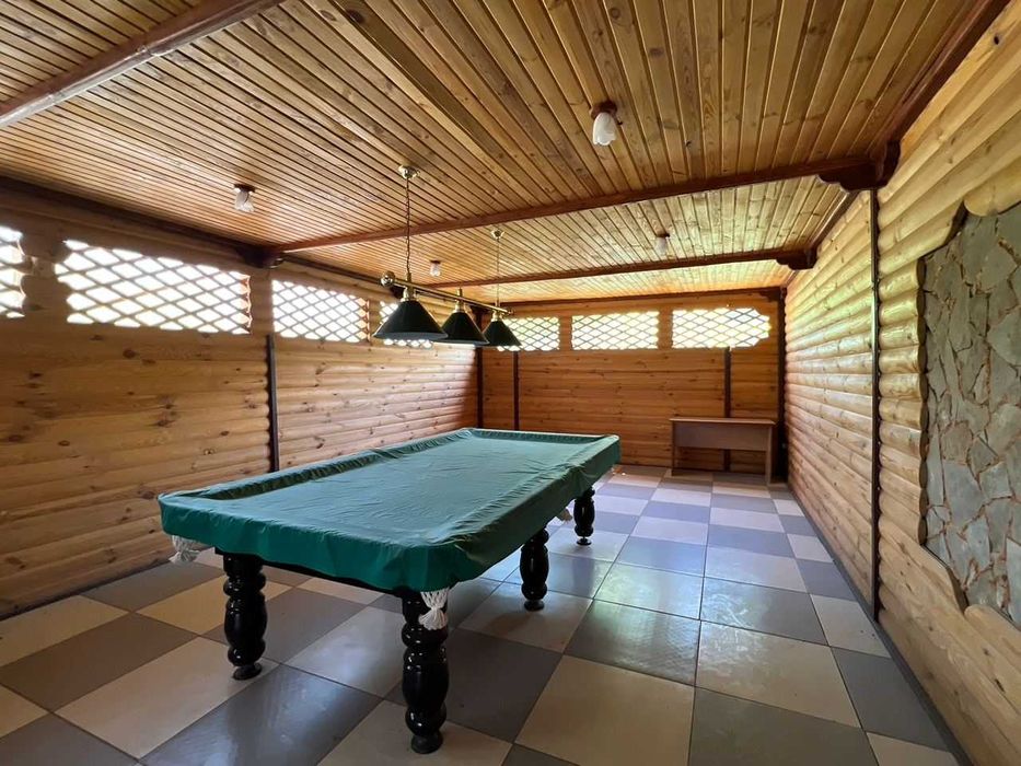 Продаж кафе,фасад траса Київ-Житомир + ділянка 75 соток