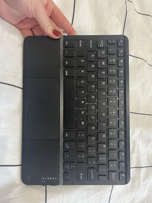 Klawiatura z touchpadem  Bluetooth