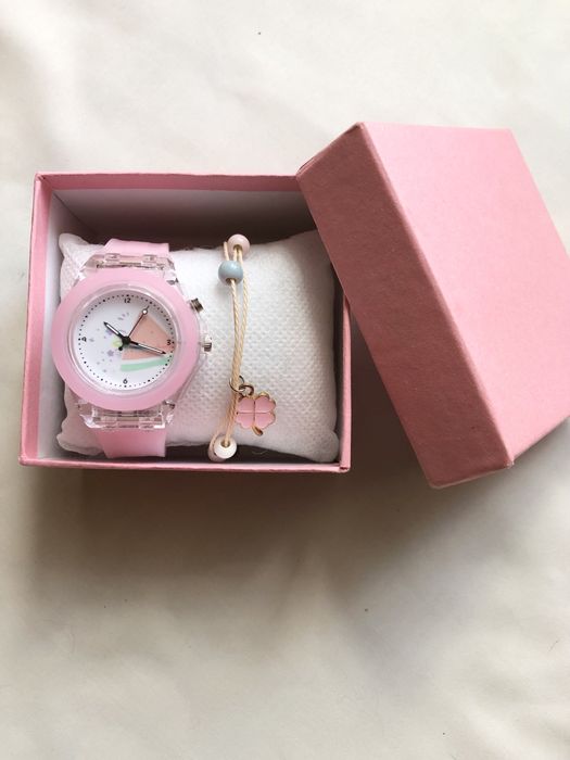 2x Zegarek Led + z kryształkami + bransoletka koniczynka + róża