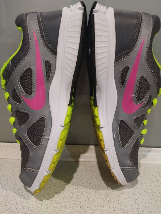 Buty sportowe damskie Nike 38,5(24,5cm)