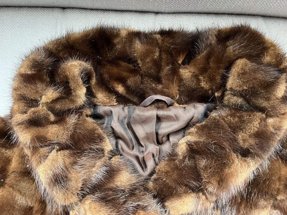 Шуба з натуральної норки довжина 100см гр 110 рукав 47см без пошкоджен