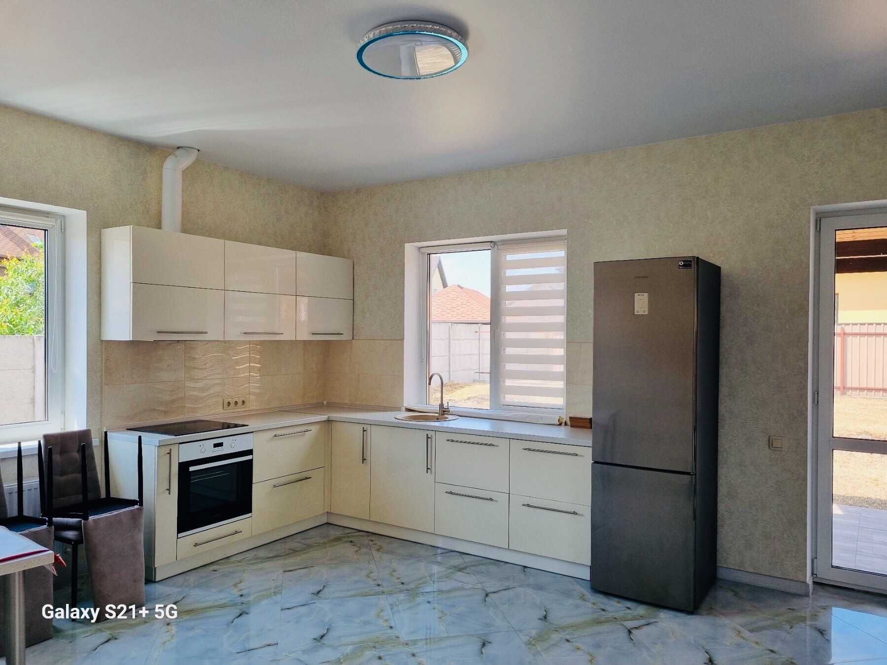 Продам 1 эт.новый дом 100 кв.м. в г.Вышгороде,с.Осещина от хозяина