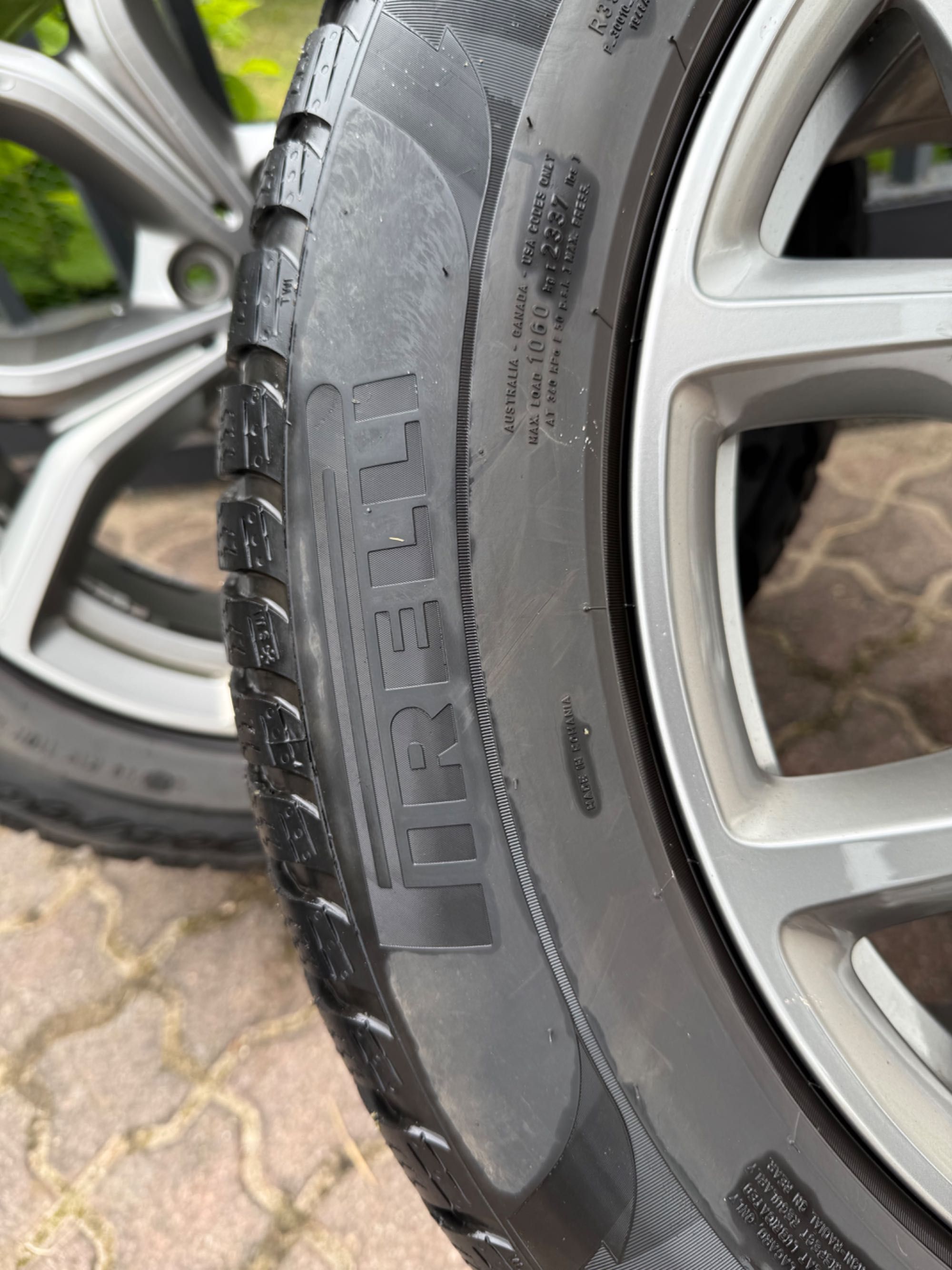 Koła zimowe BMW X5 G05 X6 G06 V SPOKE  BMW OEM runflat
