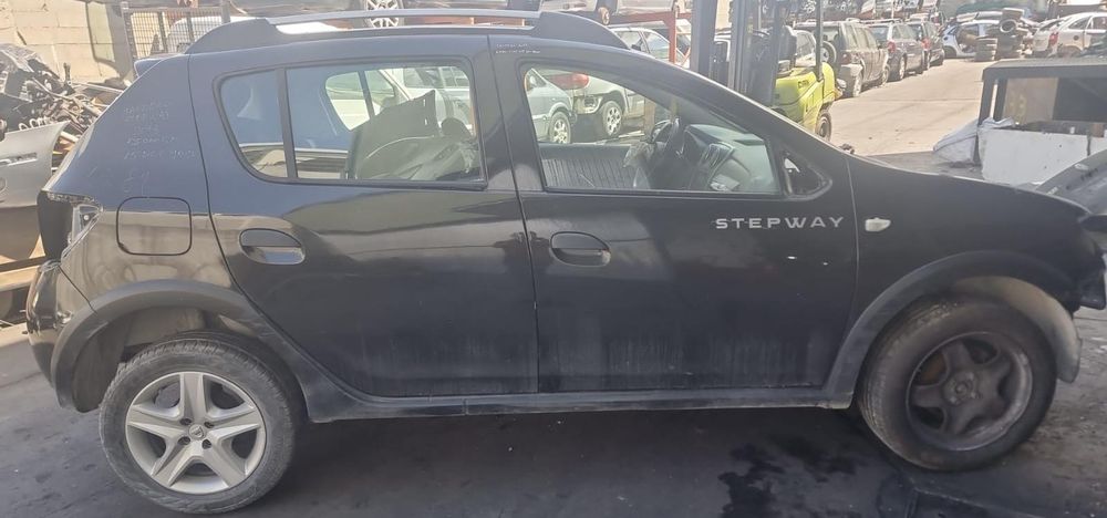 CARRO PARA PEÇAS DACIA SANDERO II 2012 - 2025