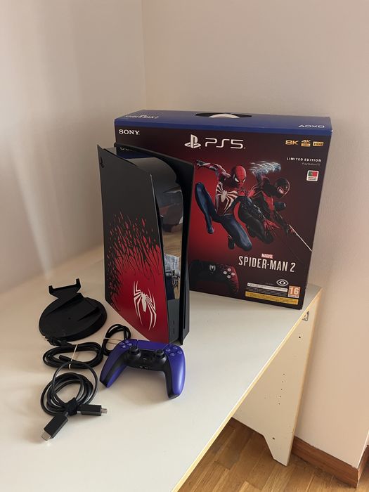 PlayStation 5 personalizada do Homem-Aranha, com preço negociável!