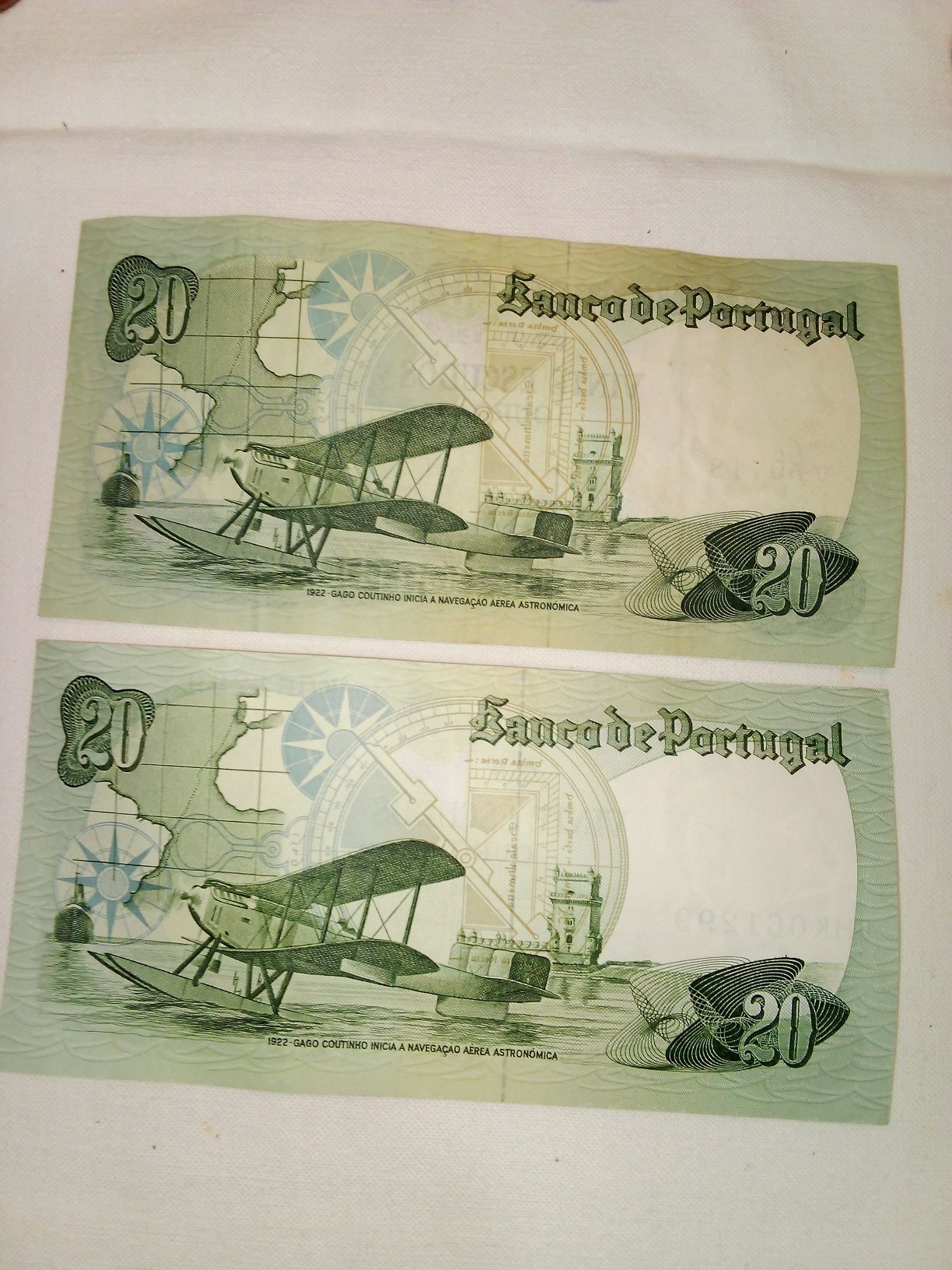 2 notas de 20 escudos