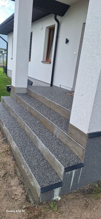 Witam wykonam posadzki zywiczne Garaze tarasy balkony kamienne dywany