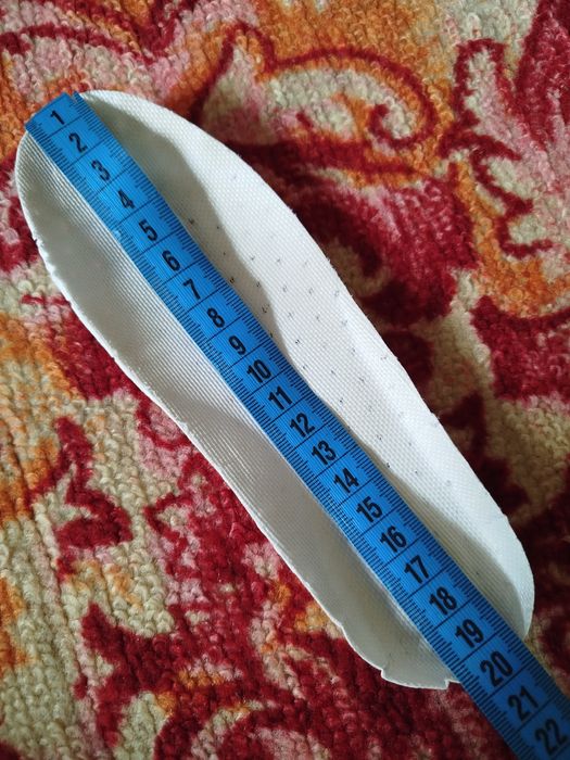 Продам білі кеди