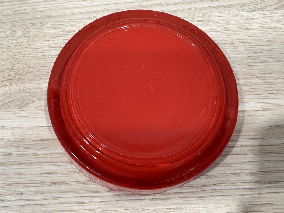 Popielniczka west czereona