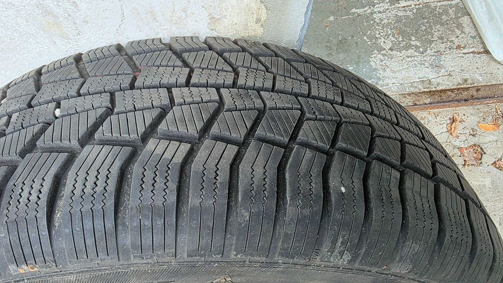 Opony zimowe viking 235x65x17