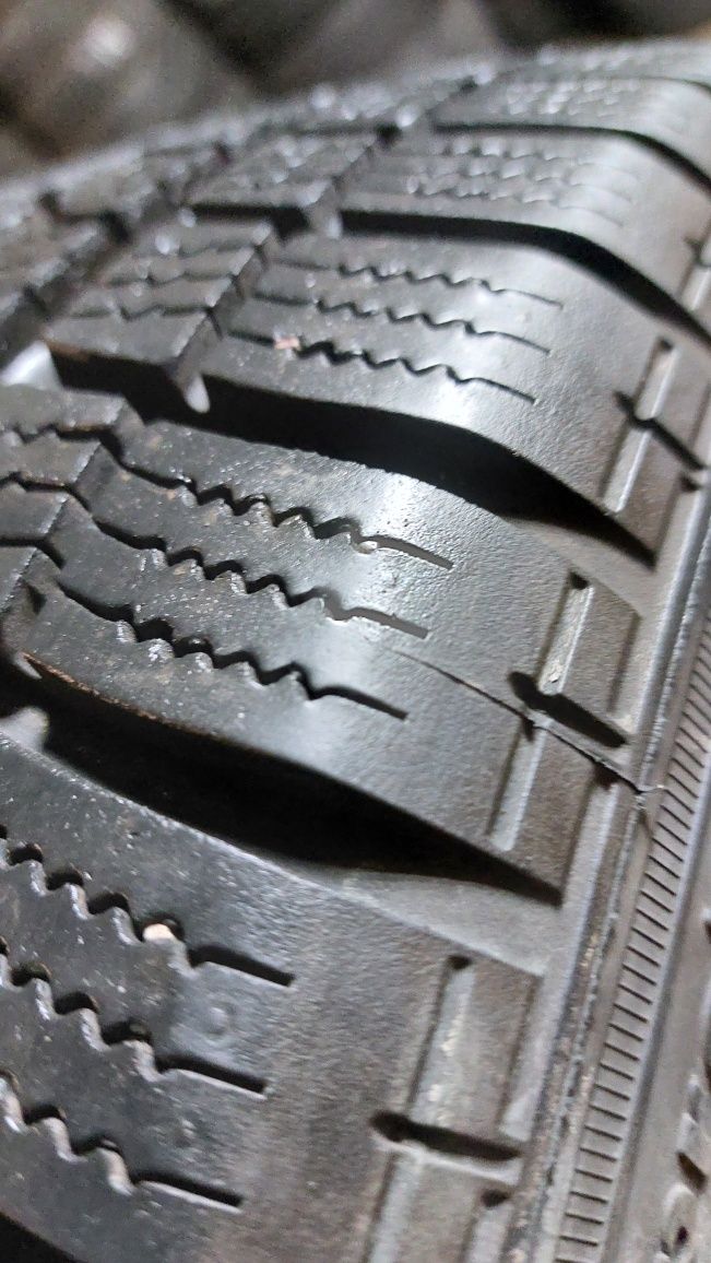 Зимние шины резина комплект Kormoran Snowpro B2 235/40 R18 235 40 18