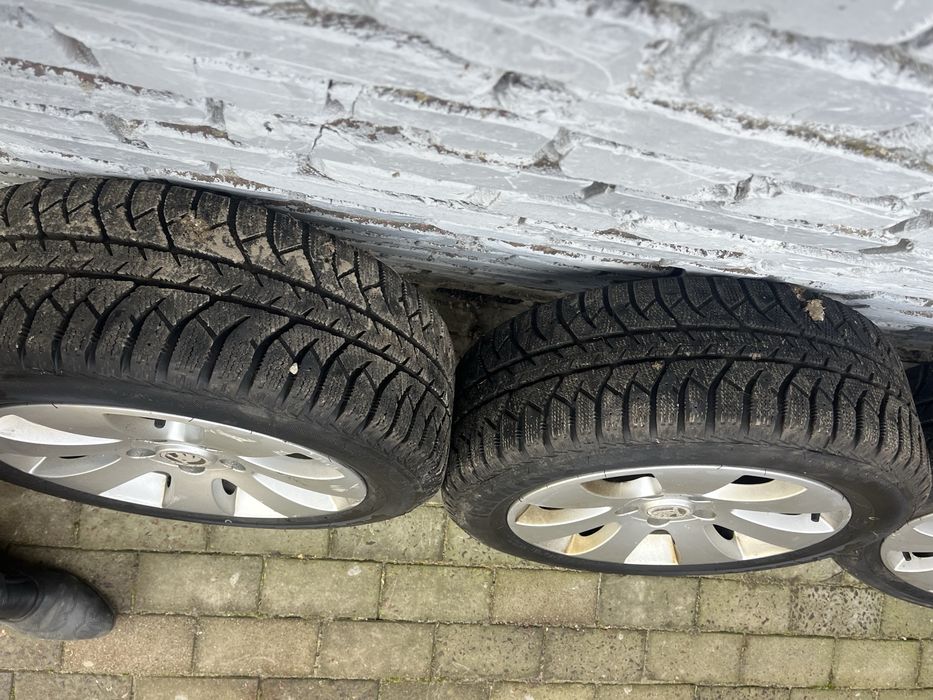 Lassa iceways 2 шини з дисками