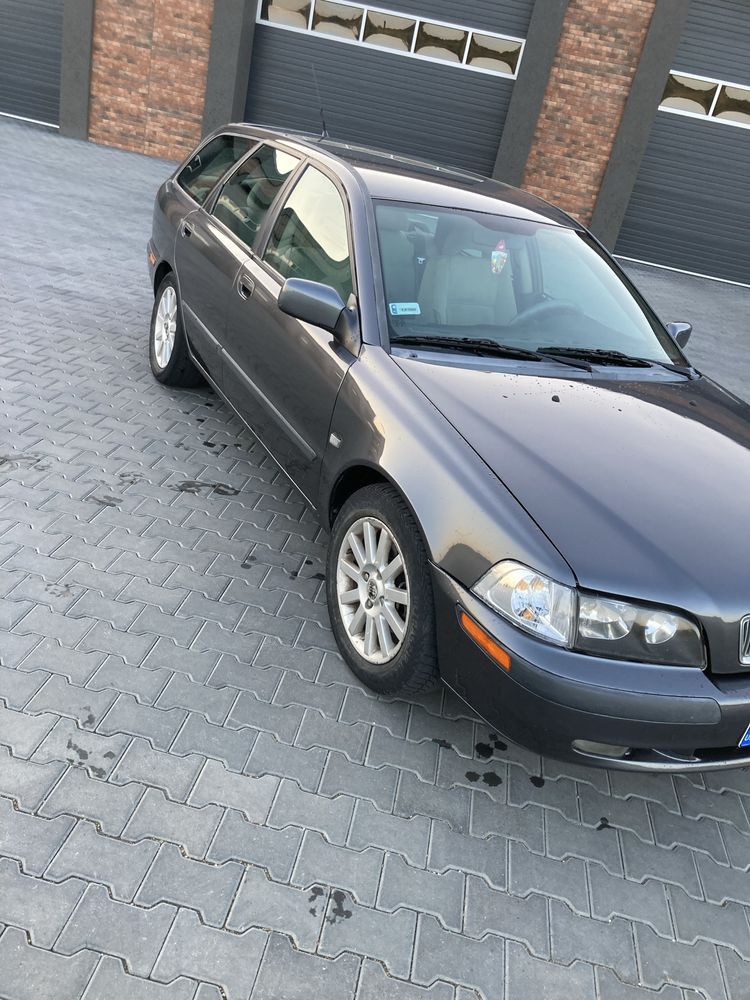 продам Вольво V40