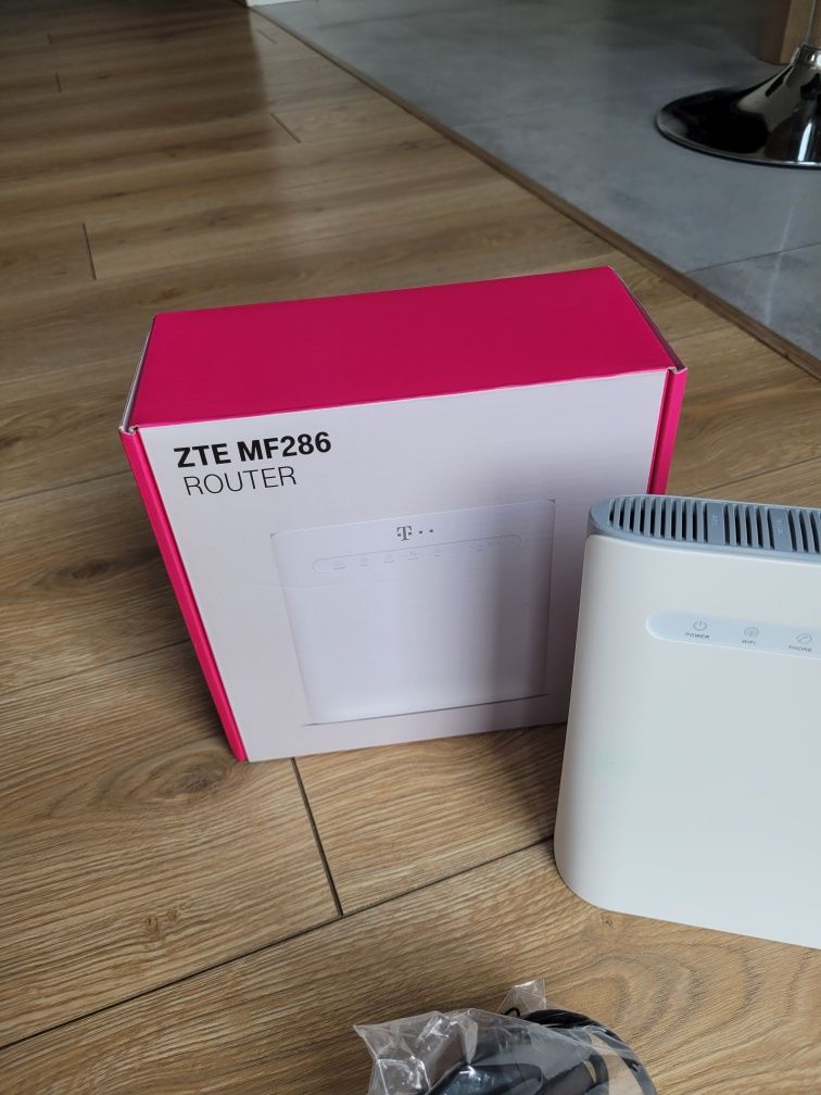 Router ZTE MF286