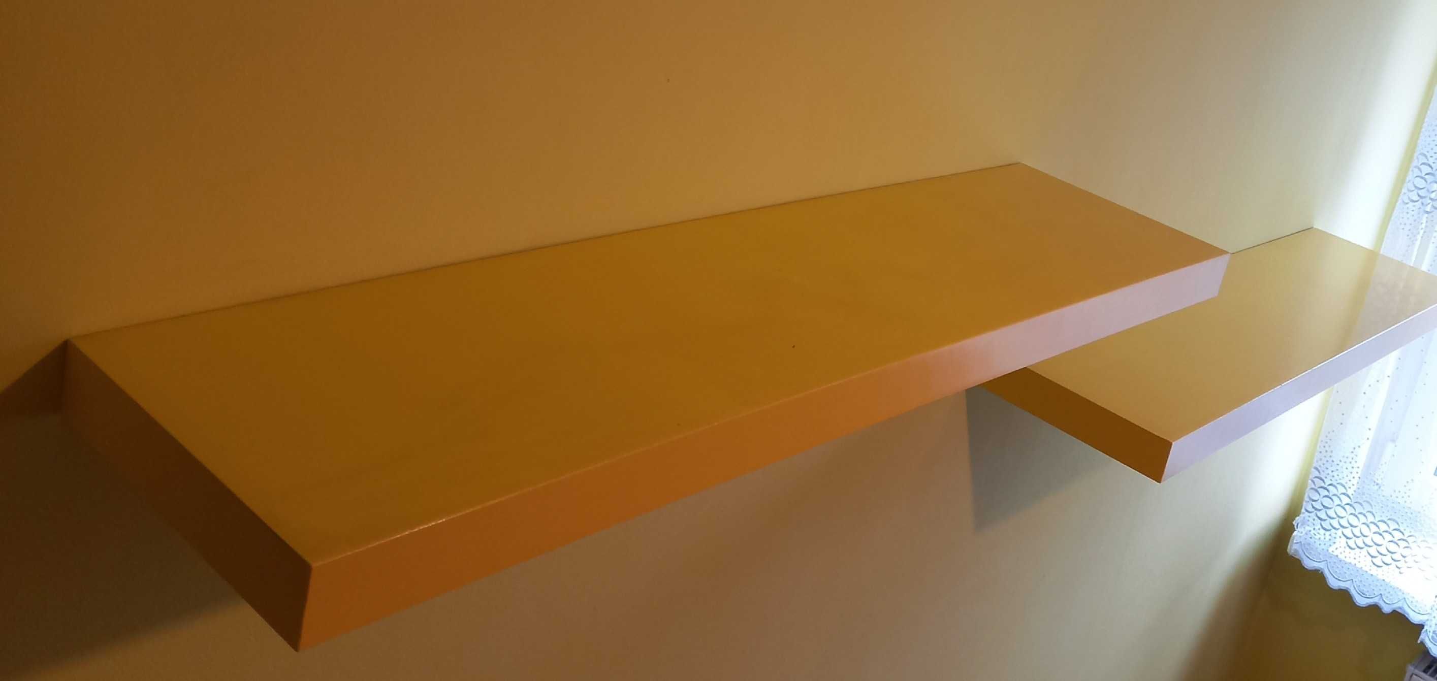 Regał IKEA wąski - 2 szt  + 4 półki ( 2 czerwone i 2 żółte )