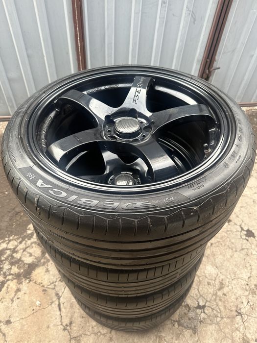 Диски R18 Комплект с резиной