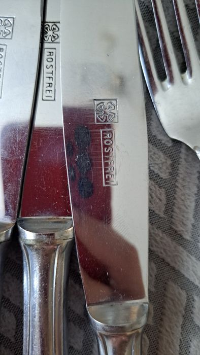 Sztućce widelce i noże po 6szt ROSTFREI