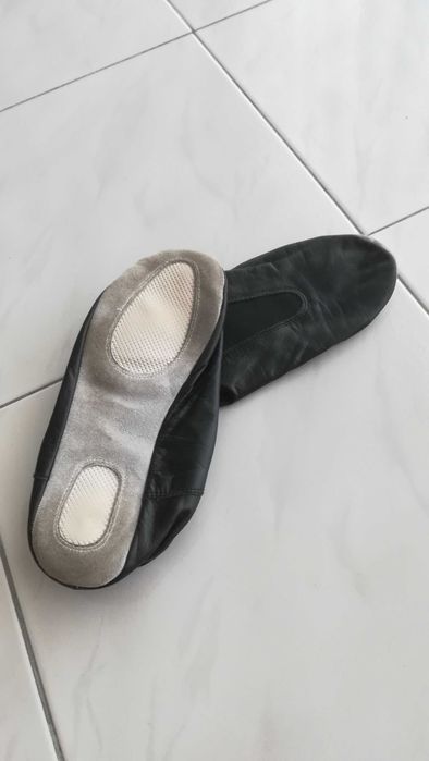 Sabrinas ginástica pretas