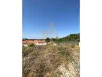 Terreno para construção de moradia em banda em Castelo