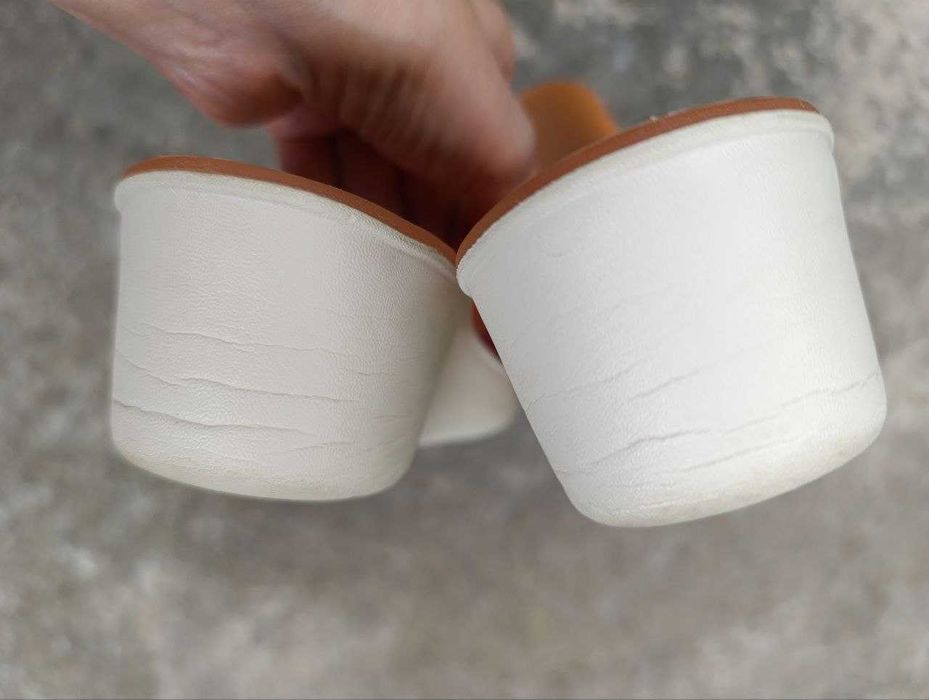 Босоніжки жіночі шльопанці CROCS  36 р W6