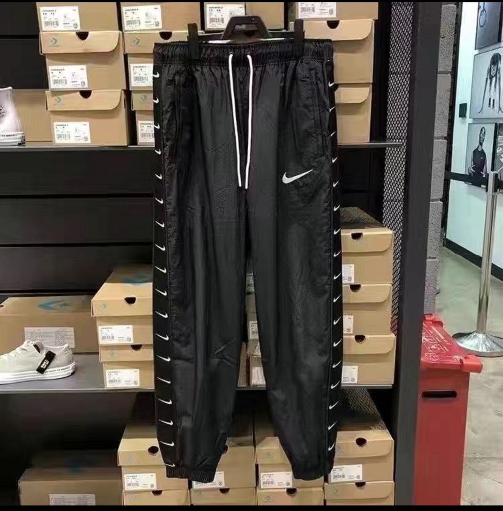 Штаны спортивные мужские nike