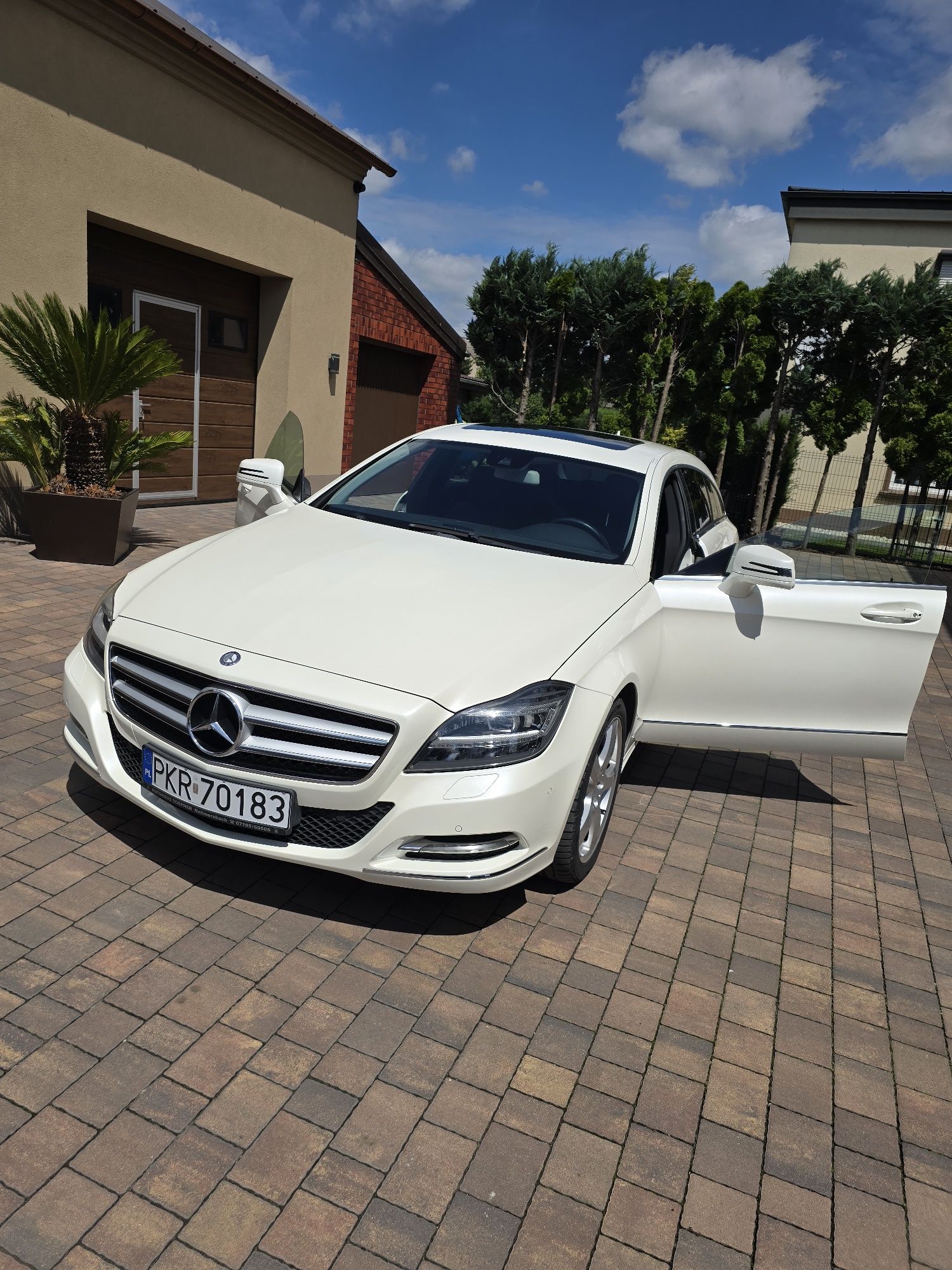 Mercesdes - Benz - CLS 350 cdi 264 KM 7g-tronic 2014
