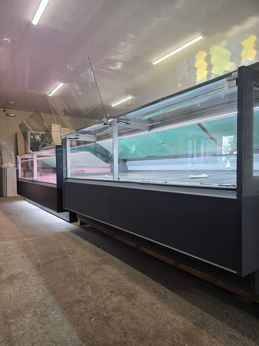 Вітрини UBC  вітрина холодильна Підйомне фронтальне скло викладка 95см