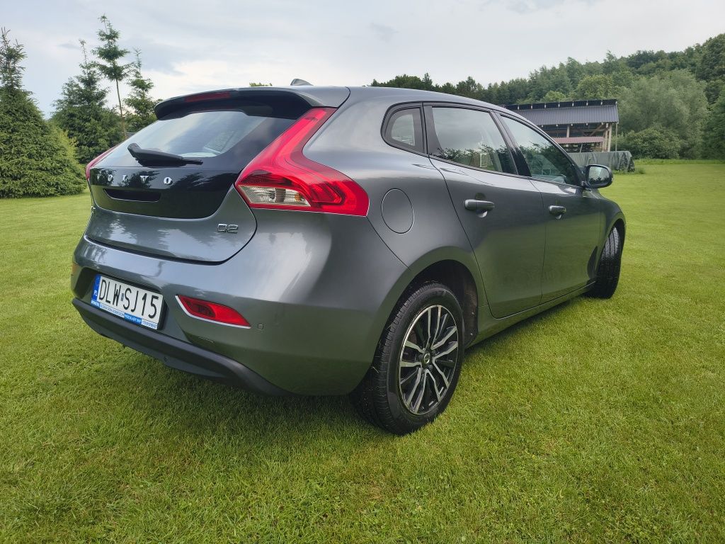 Volvo V40 2.0D D2 /automat/