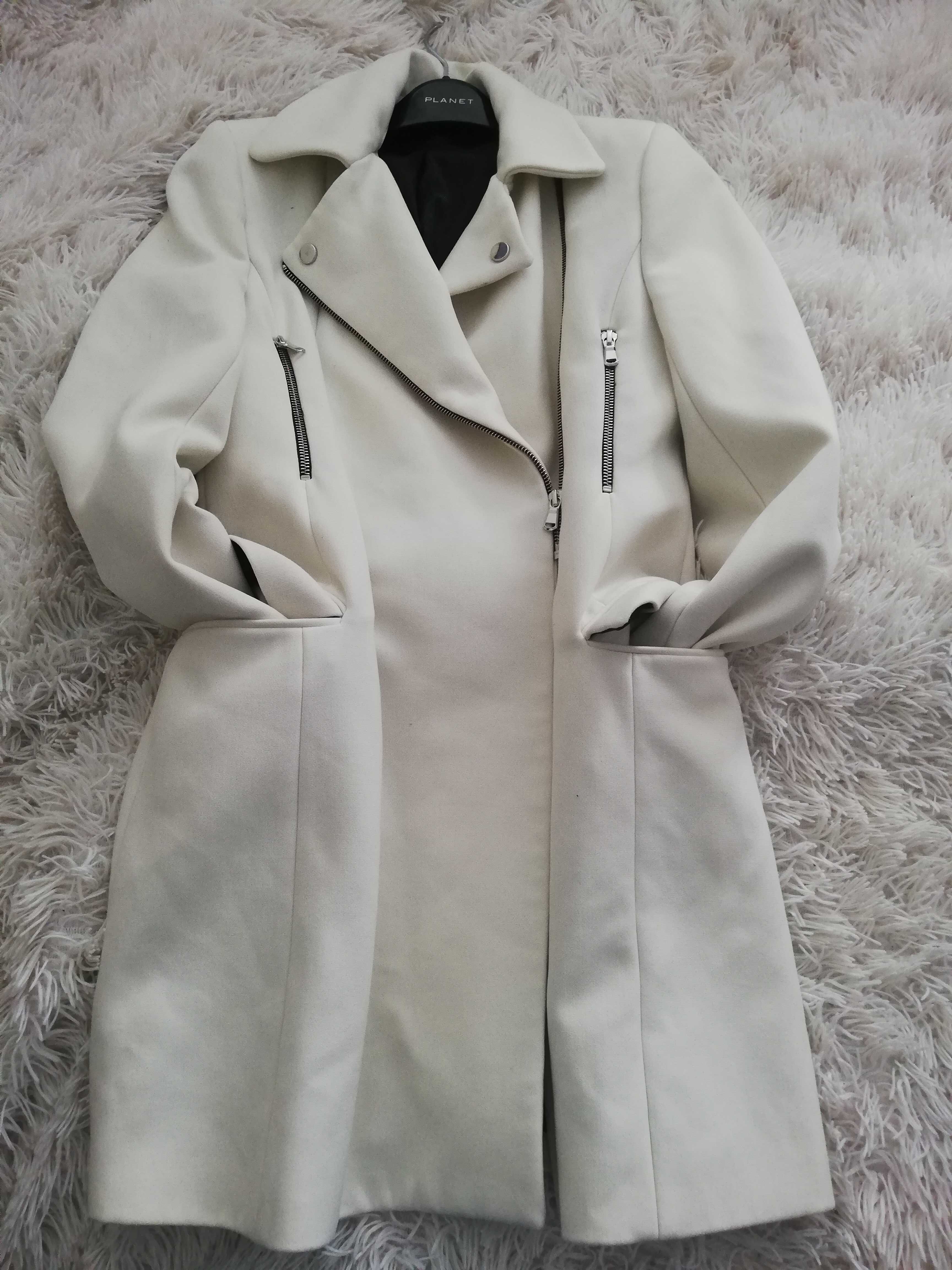 płaszcz Zara s 36 biały płaszcz zara s 36