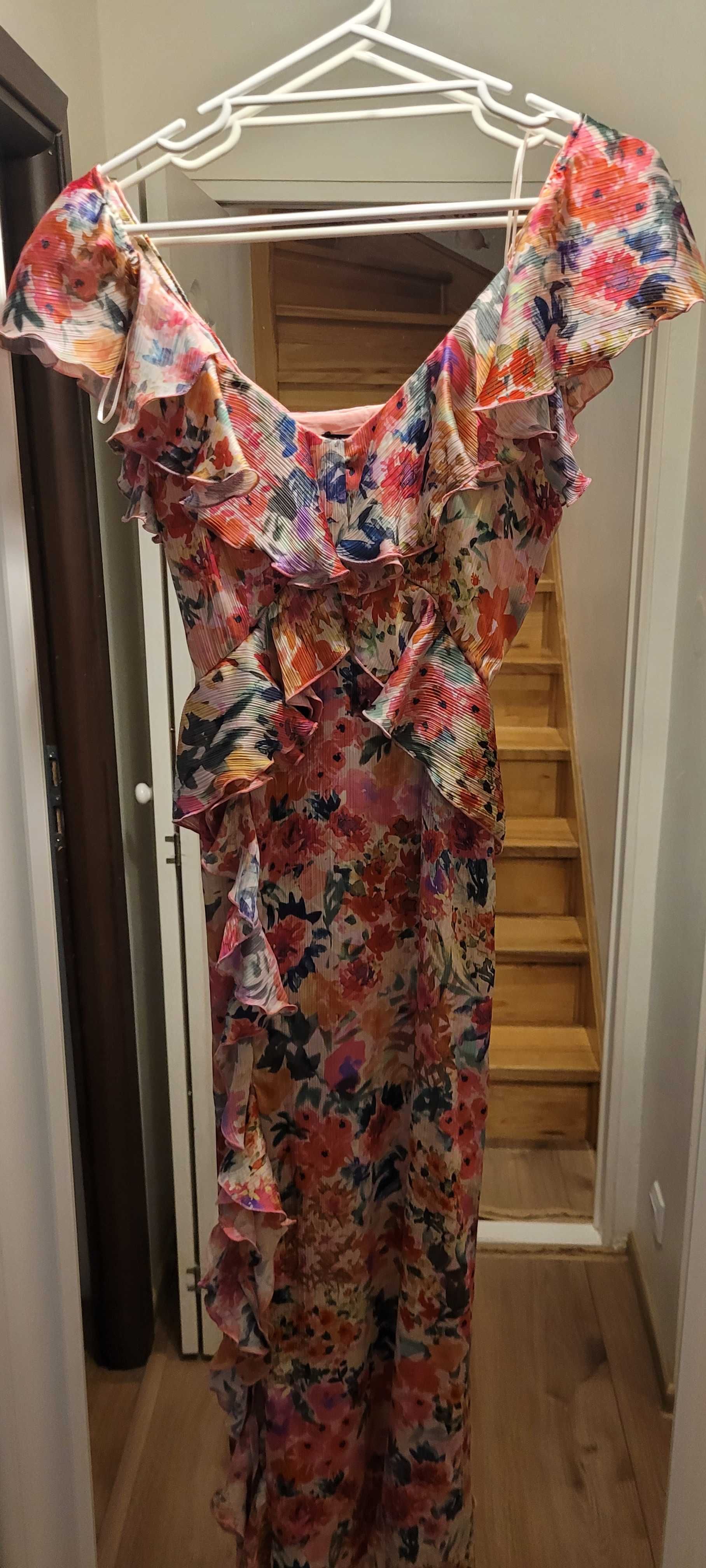 Sukienka Zara z falbankami w kwiaty długa sukienka elegancka letnia