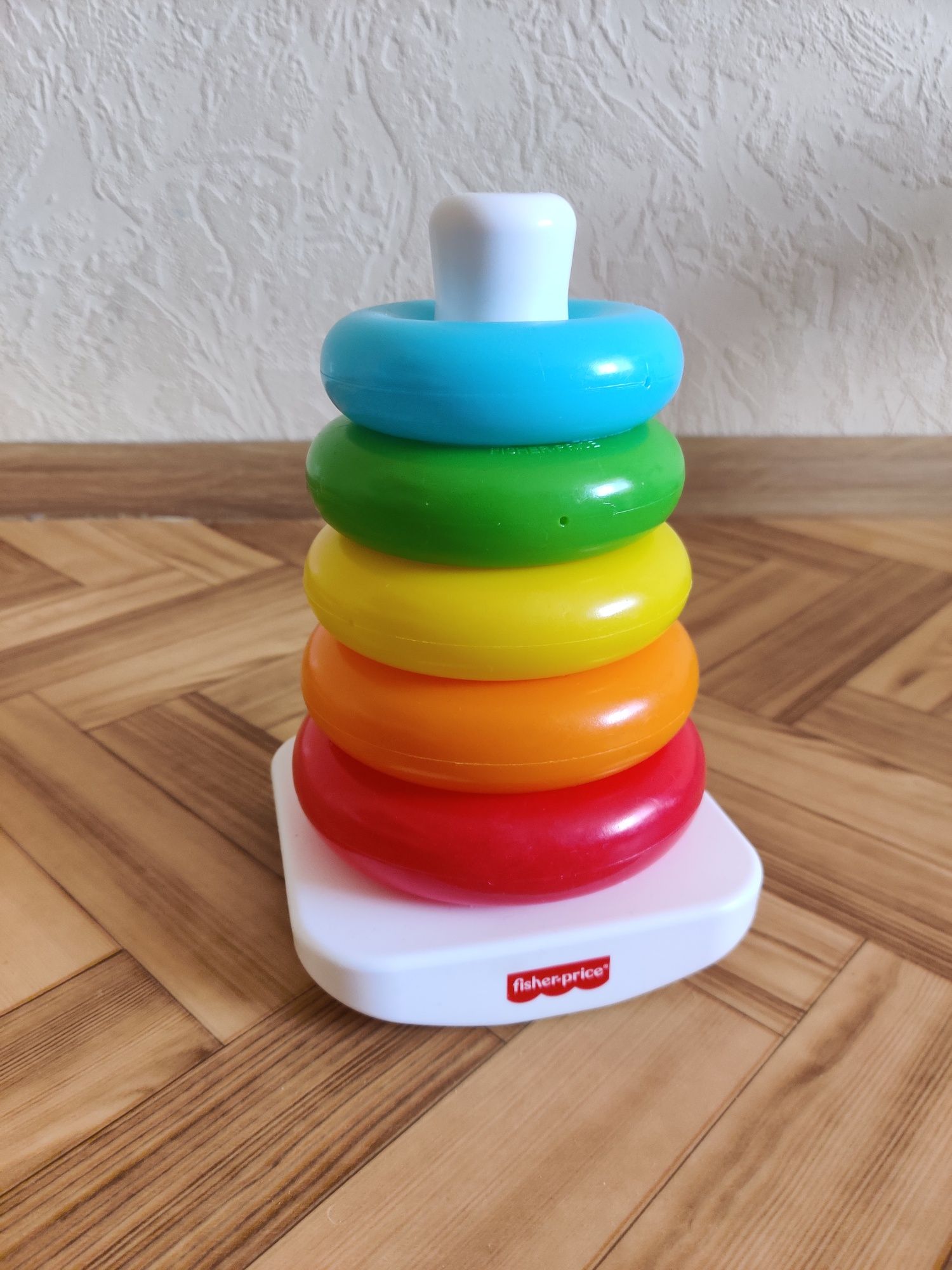 Пірамідки Fisher price