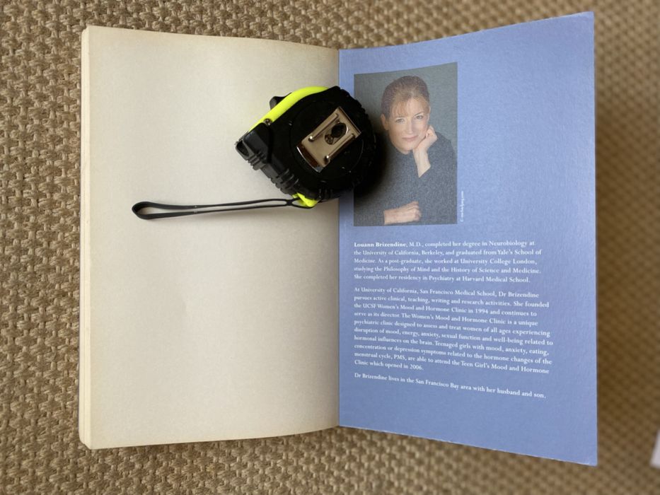 The female brain by Louann Brizendine,M.D.,Livro como novo