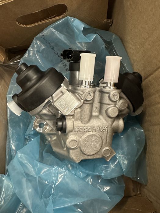 NOWA ORYGINALNA pompa wtryskowa BOSCH Jeep Grand Cherokee 3.0 Diesel