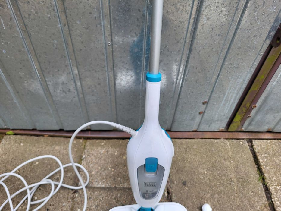 Black Decker Mop parowy FSMH13E5-QS myjka parowa 1300w