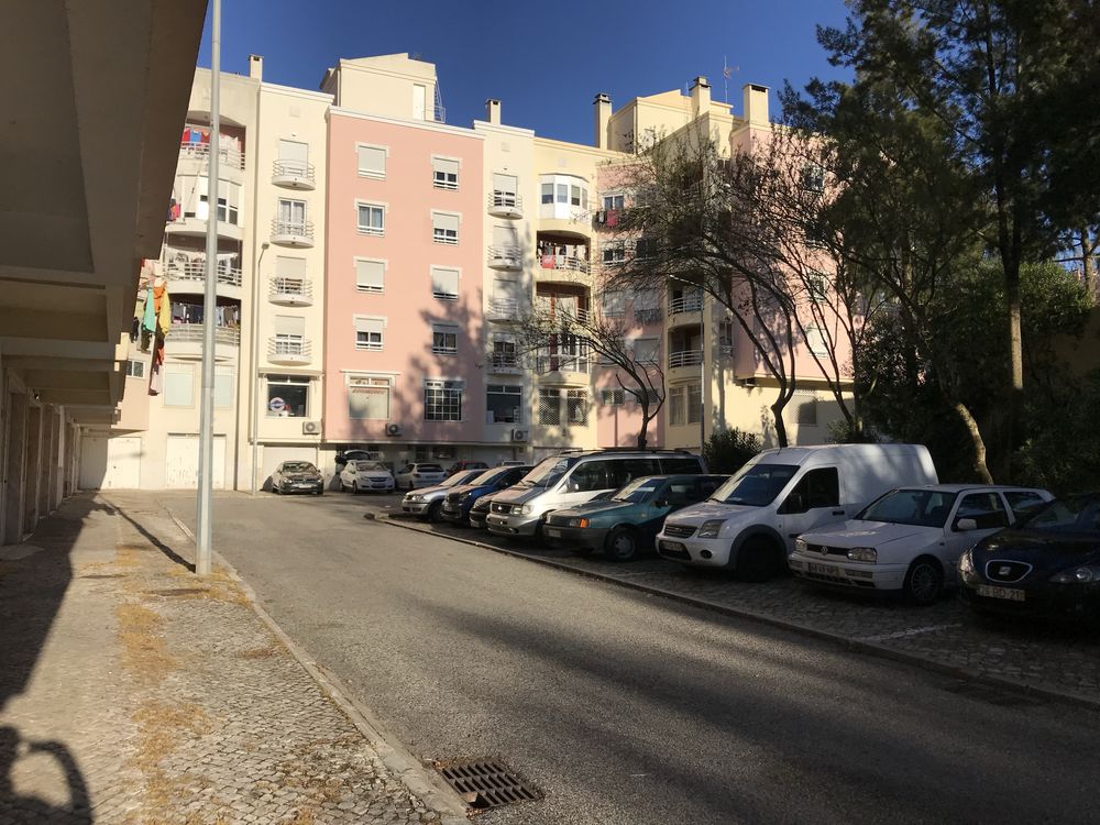 Garagem Anta - Agualva - Aluguer - a partir de 1 de setembro