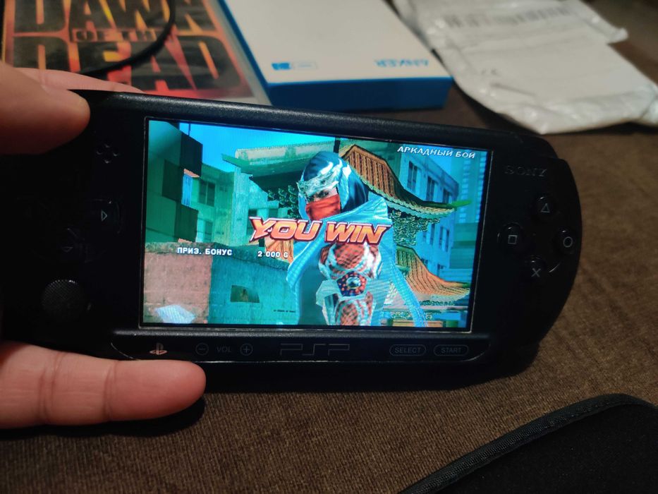 Sony PSP E1004 + Много игр + Диски + Повербанк ANKER