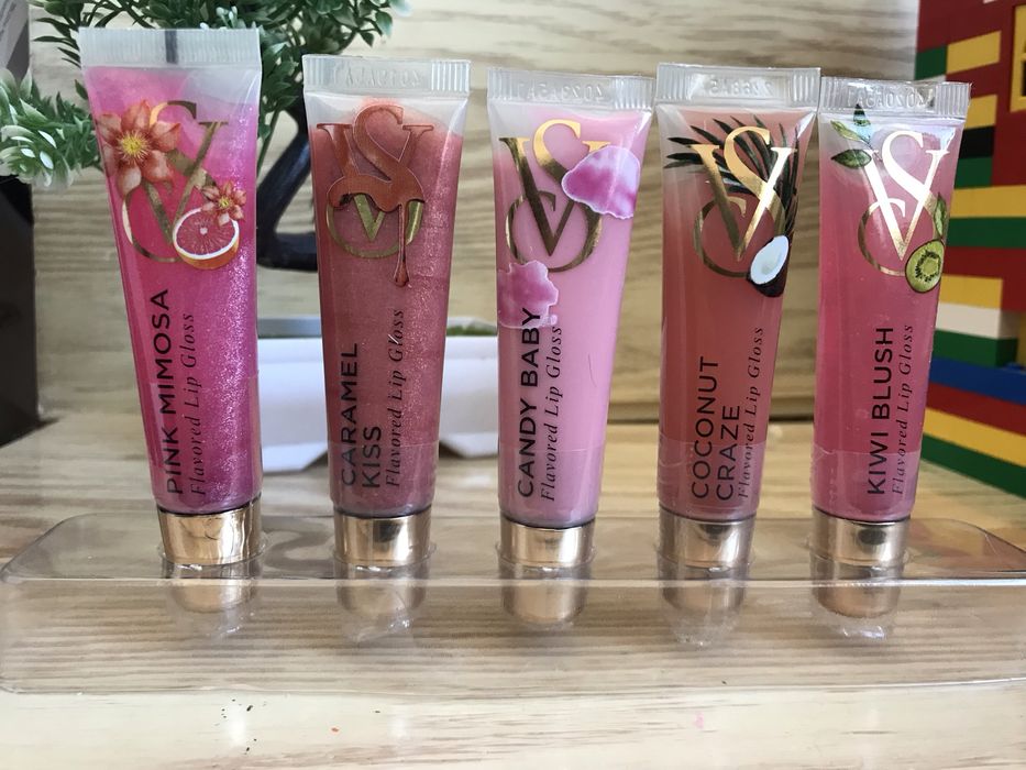 Блиск Вікторія Сікрет Блеск Victorias Secret lip gloss