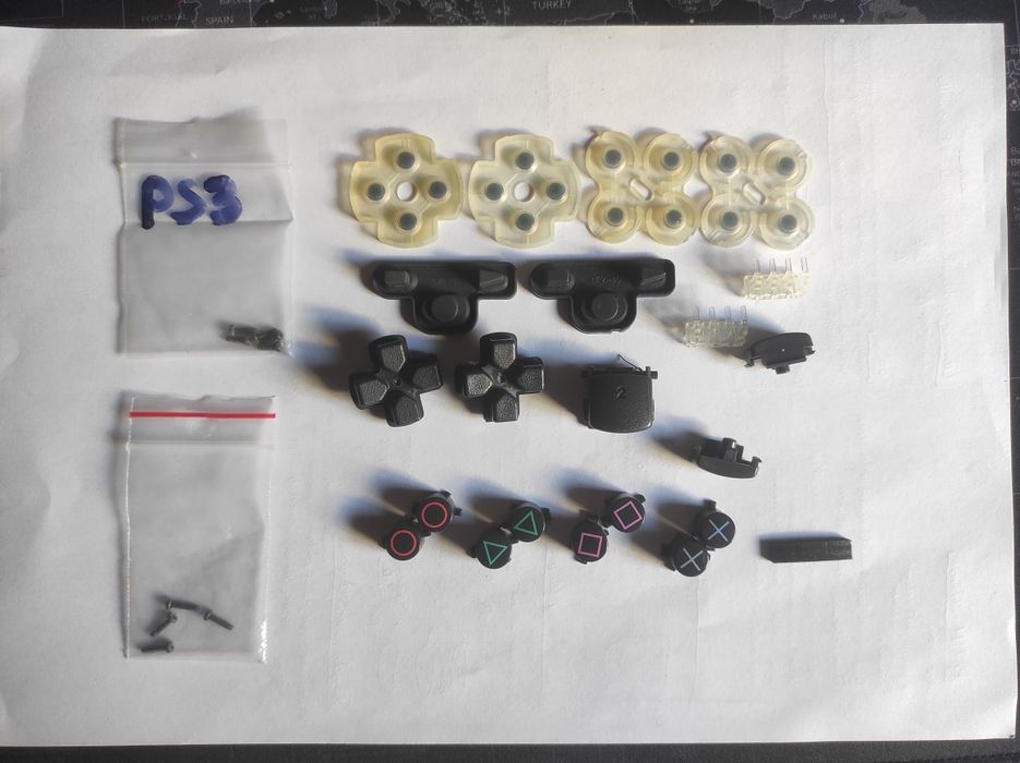 Części zamienne do Pada PS3 wszystko co na zdjęciu bez czerwonego X do
