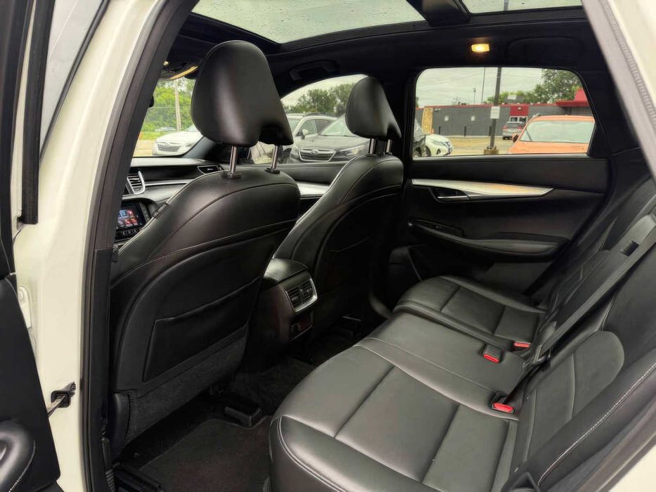 Infiniti QX50 Luxe      2021