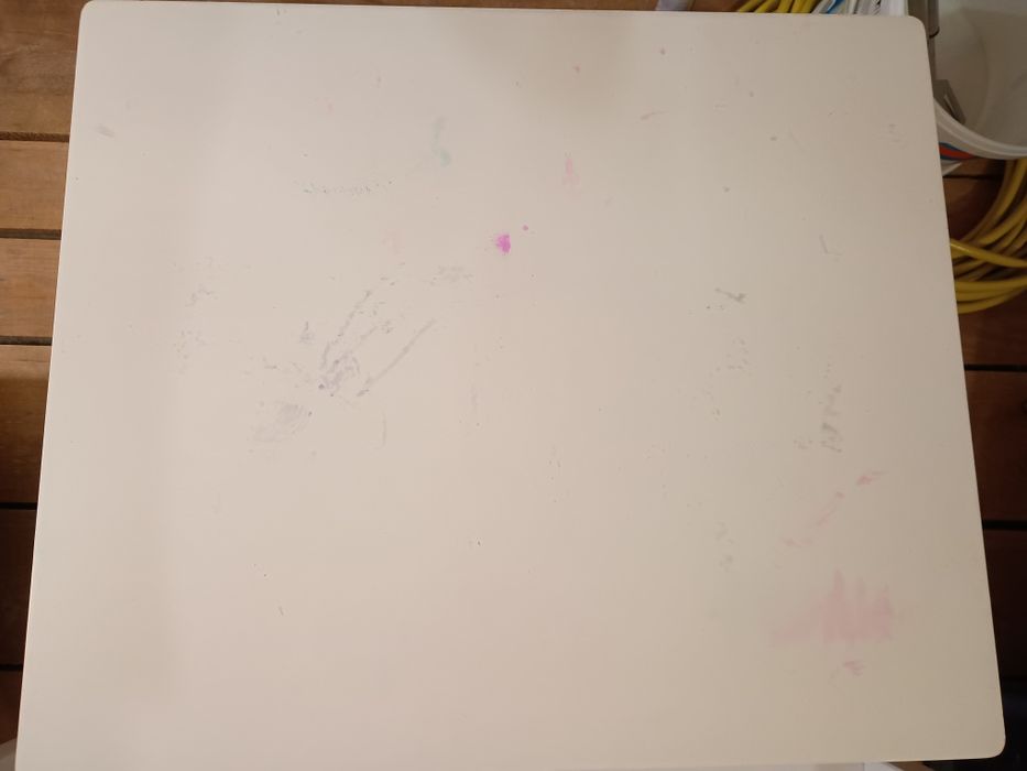 Stolik dziecięcy z dwoma krzesełkami Ikea sundvik