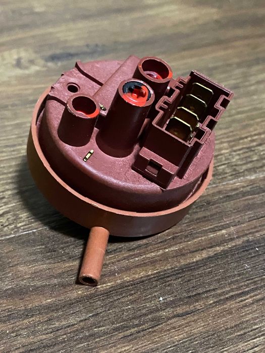 Прессостат (датчик уровня воды)ardo.Прессостат датчик рівня води.