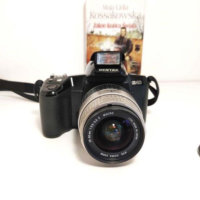Analogowa Lustrzanka PENTAX Z-10 z obiektywem Sigma 28-80 1:3,5-5,6