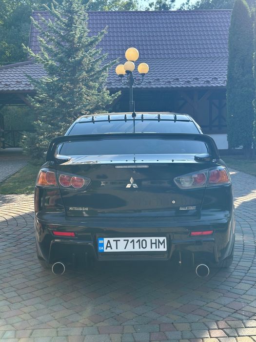 Mitsubishi lancer 10