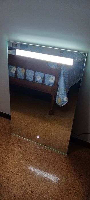 Vendo espelho com luz